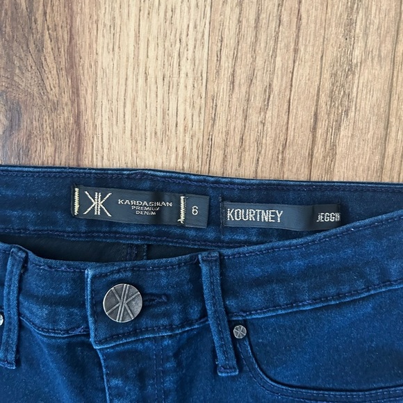 Kim Kardashian Premium Denim Kourtney Women’s Jeggings Sz 6 - Picture 4 of 7